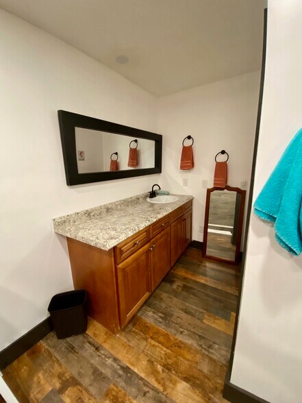 More Photos Of 2021 Art Museum Dr, Jacksonville Loft Creative Space For Sale