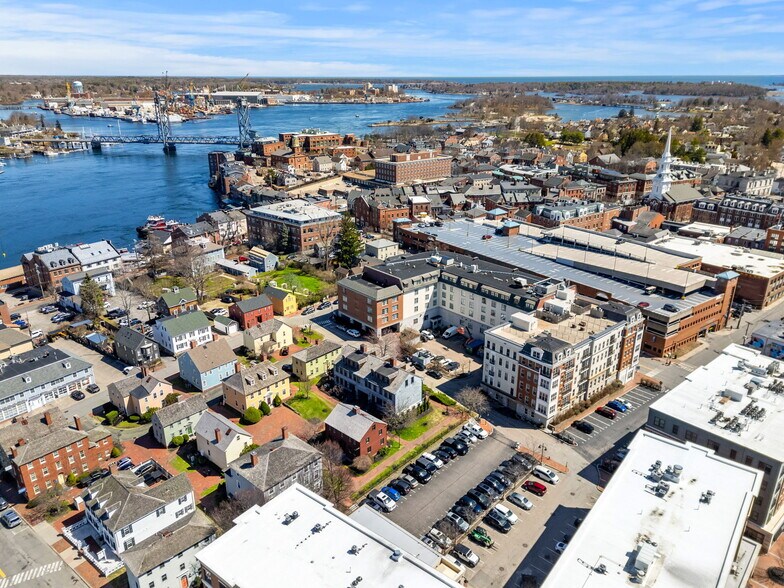 More Photos Of 409 The Hill, Portsmouth Hotel For Sale