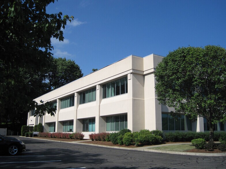 More Photos Of 7 Kenosia Ave, Danbury Office For Lease