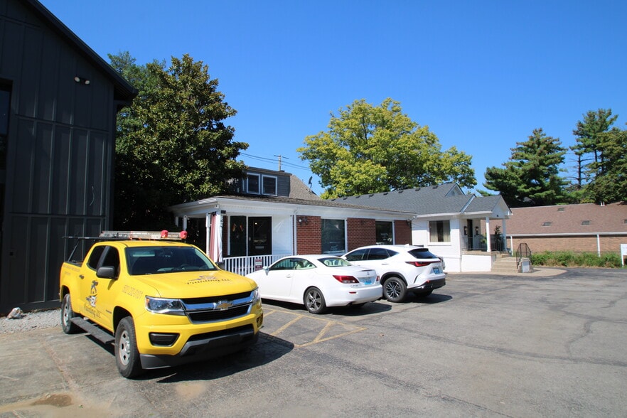 More Photos Of 143 Chenoweth Ln, Louisville Freestanding For Lease