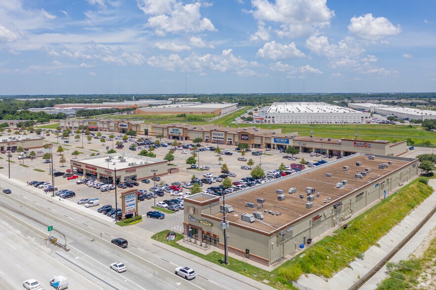 More Photos Of 13702-13858 Northwest Fwy, Houston Unknown For Lease