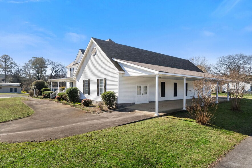 More Photos Of 9 Rome Rd SW, Cave Spring Funeral Home For Sale