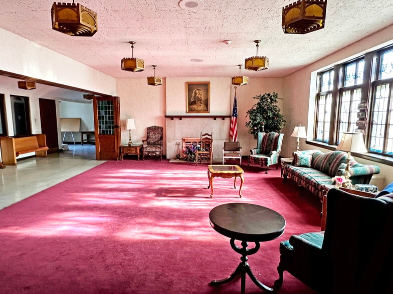 More Photos Of 12739 Maple Ave, Blue Island Religious Facility For Sale