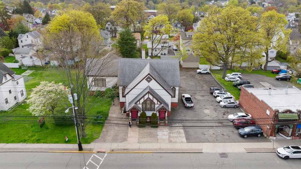 Primary Photo Of 460 Lafayette Ave, Hawthorne Religious Facility For Lease