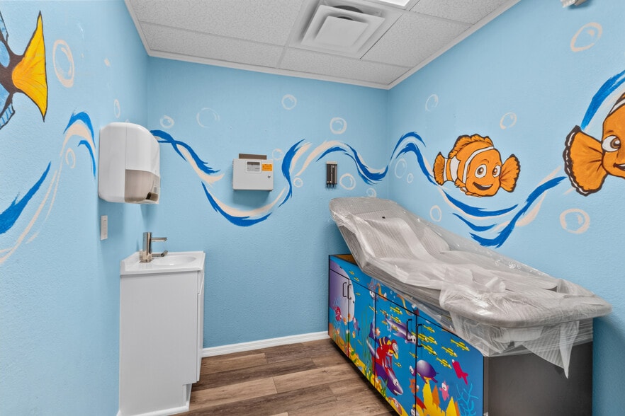 More Photos Of 1907 Tyrone Blvd N, Saint Petersburg Medical For Lease