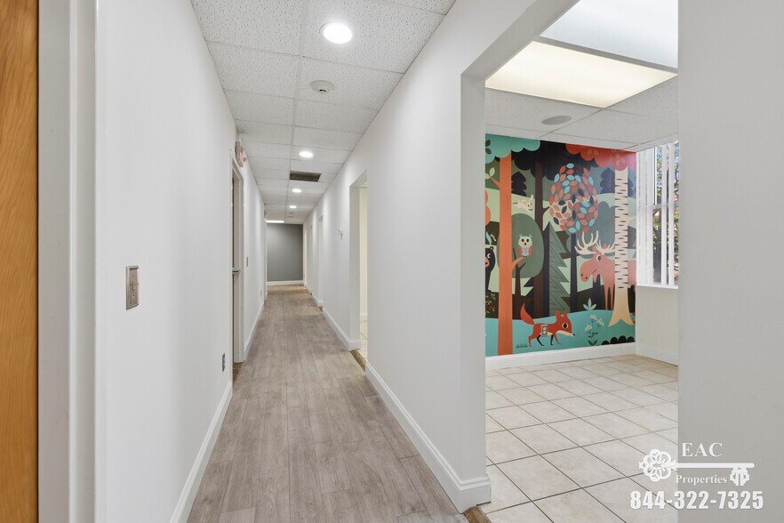 More Photos Of 606-612 West Ave, Norwalk Office For Lease