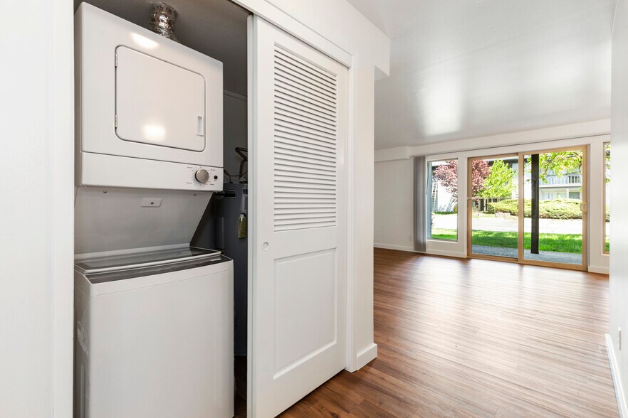 More Photos Of 7234 47th Ave NE, Marysville Apartments For Sale