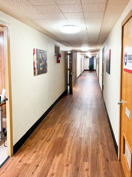 More Photos Of 473 Cypress St, Abilene Loft Creative Space For Sale