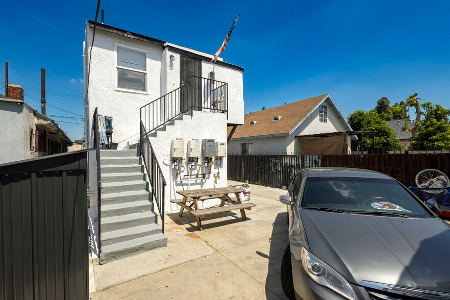 More Photos Of 914 E Martin Luther King Jr Blvd, Los Angeles Apartments For Sale