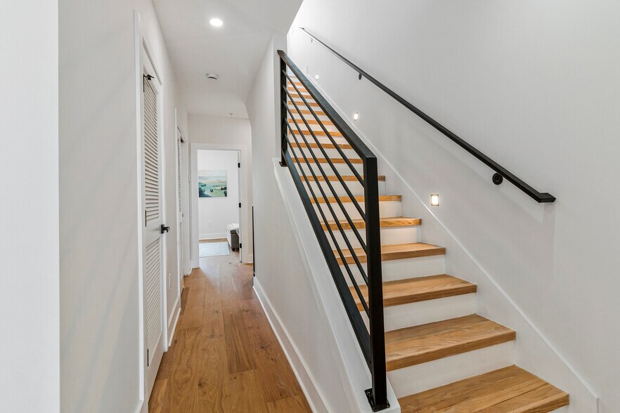 More Photos Of 1140 17th St NE, Washington Apartments For Sale