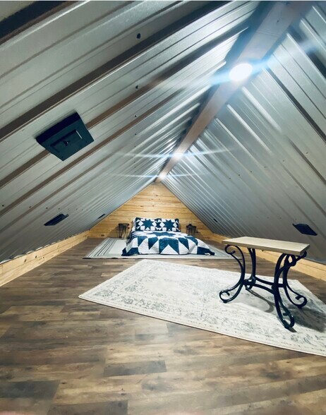 More Photos Of 1136 Arlie Moore Rd, Bismarck Hotel For Sale