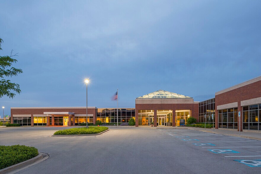 Primary Photo Of 10200 Innovation Dr, Milwaukee Office For Lease