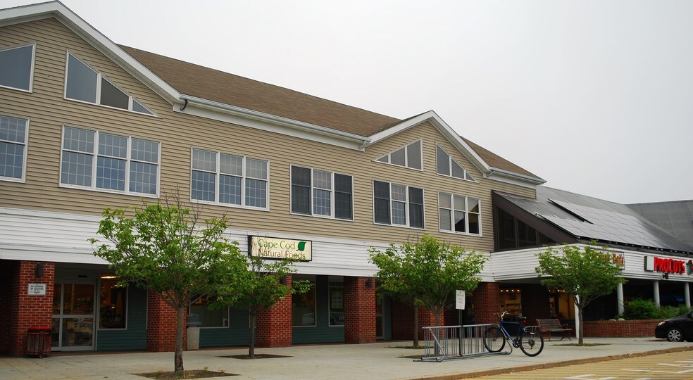 More Photos Of 1600 Falmouth Rd, Centerville General Retail For Lease