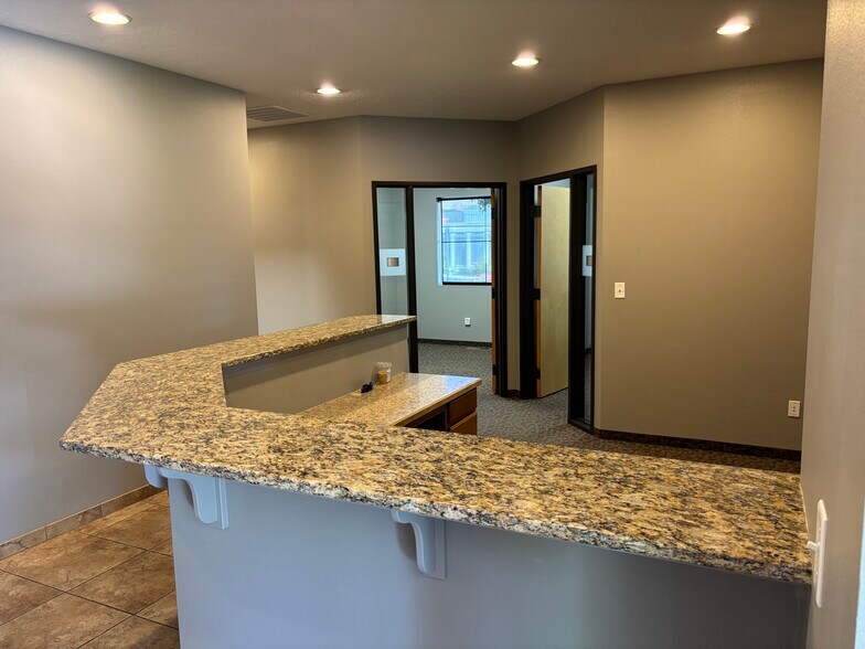 More Photos Of 3724 N Plantation River Dr, Boise Office For Sale