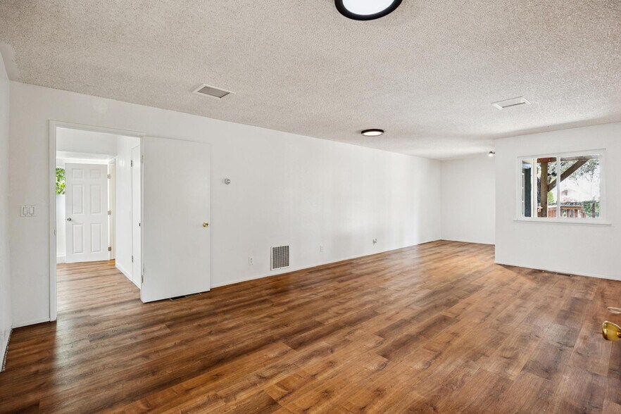 More Photos Of 601 Burns Ave, Aptos Multifamily For Sale