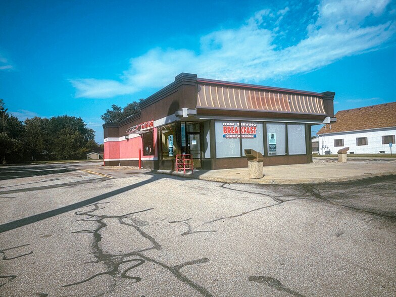 Primary Photo Of 812 E D St, Hillsboro Fast Food For Sale
