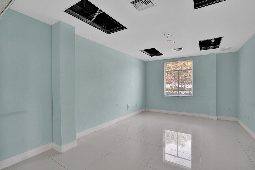 More Photos Of 15620 SW 29th St, Miramar Medical For Sale