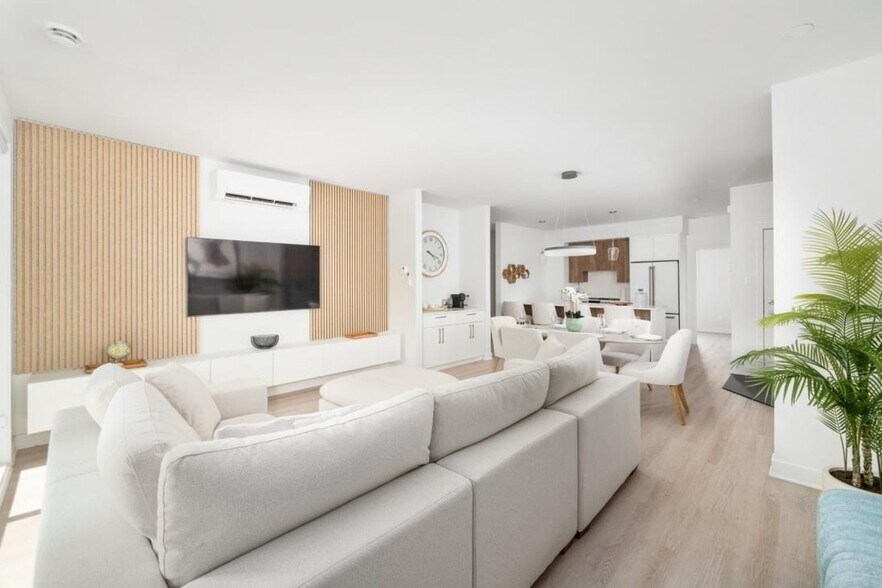 More Photos Of 13575 Rue Du Médoc, Mirabel Apartments For Sale