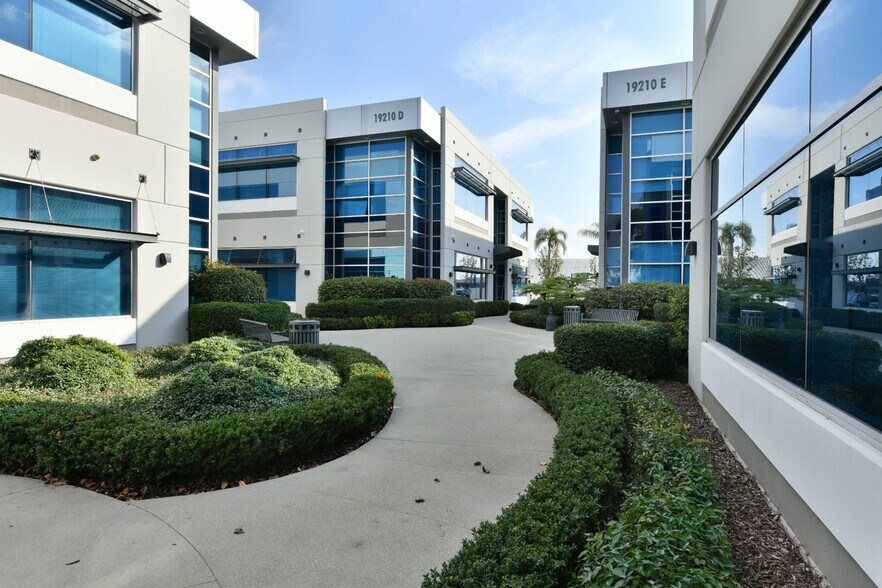 More Photos Of 19210 S Vermont Ave, Gardena Loft Creative Space For Sale