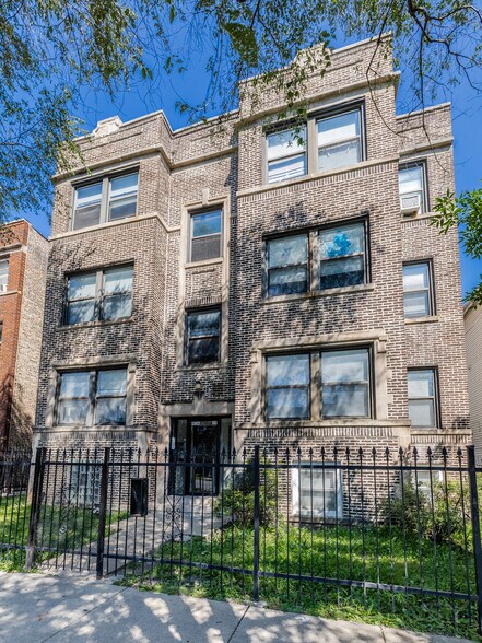 More Photos Of 4934 W Jackson Blvd, Chicago Apartments For Sale