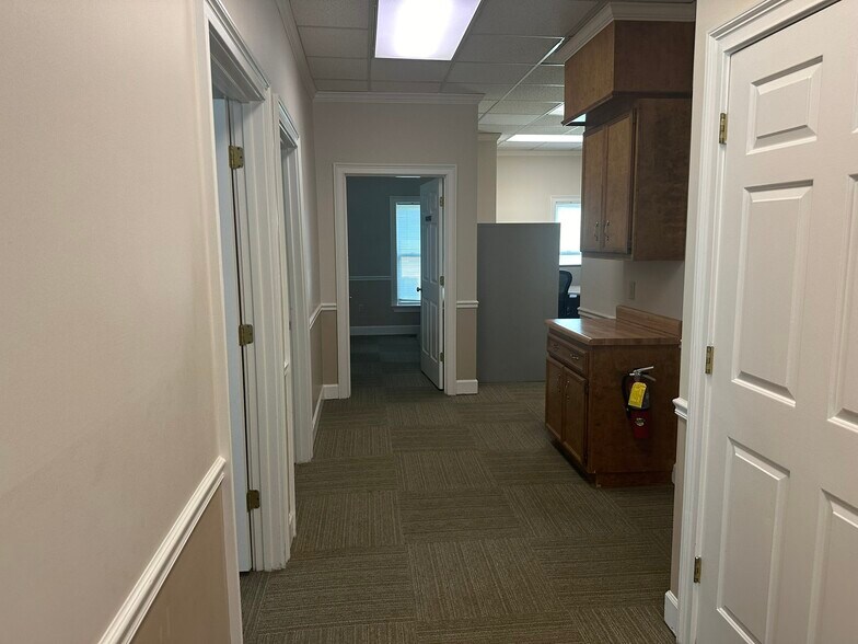 More Photos Of 2601 Commons Blvd, Augusta Office For Lease