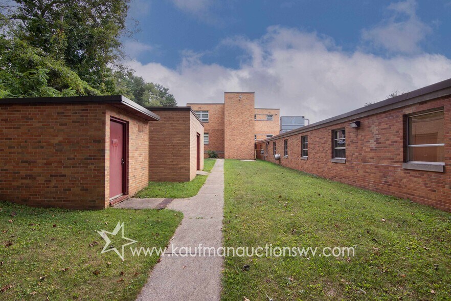 More Photos Of 100 Bluestone Rd, Mount Hope Research And Development For Sale