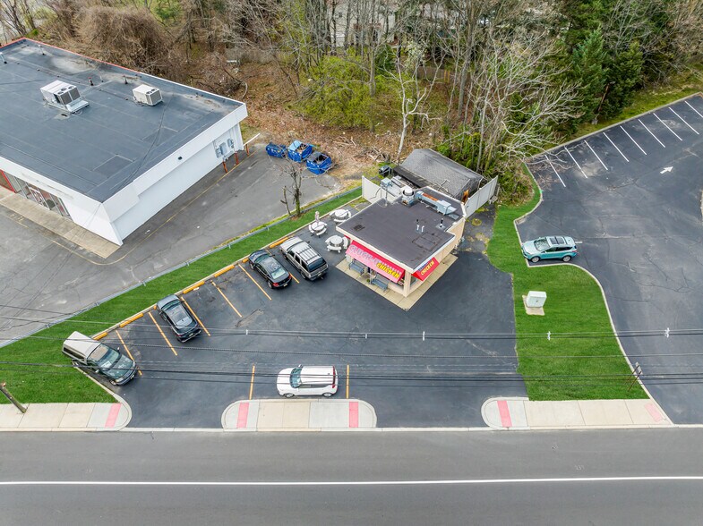 More Photos Of 15 Highway 36, Eatontown Freestanding For Lease