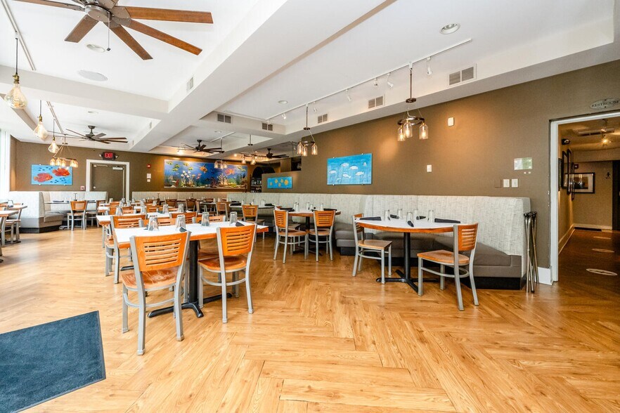 More Photos Of 16409 Red Arrow Hwy, Union Pier General Retail For Sale