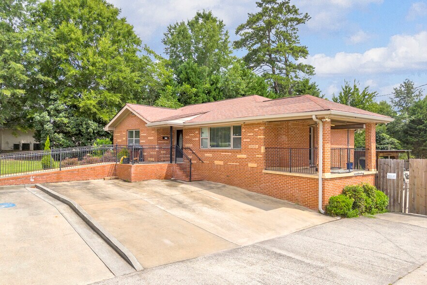 More Photos Of 2642 Loganville Hwy, Grayson Office Residential For Sale