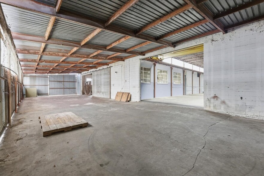 More Photos Of 1020 Wilfred Dr, Orlando Industrial For Sale