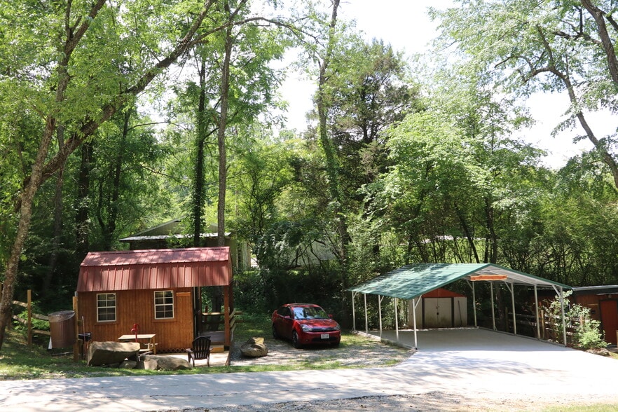 More Photos Of 88 Lower Mountain Creek Rd, Robbinsville Trailer Camper Park For Sale