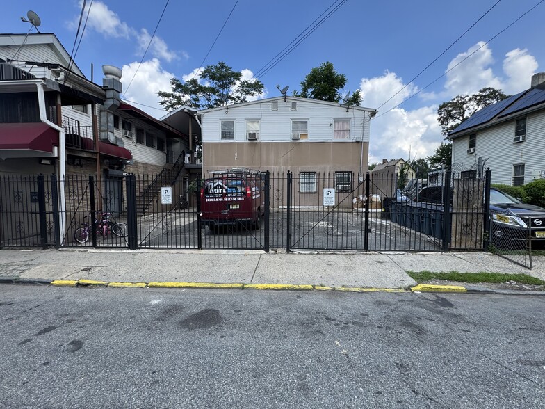 More Photos Of 103 Central Ave, Orange Apartments For Sale