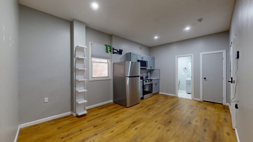 More Photos Of 140 Grand St, Waterbury Apartments For Sale