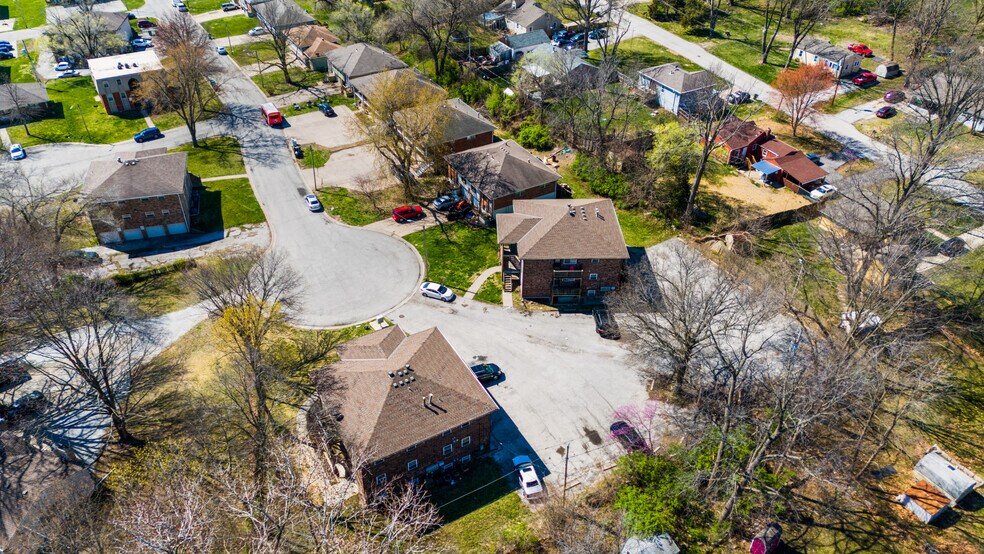 More Photos Of 5218-5240 Ditzler Ave, Raytown Apartments For Sale