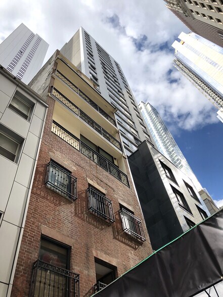 More Photos Of 96 Greenwich St, New York Office For Sale