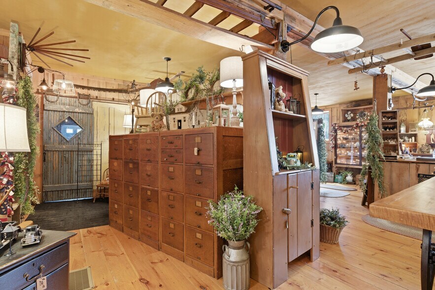 More Photos Of 953 Victory Hwy, Burrillville Bar For Sale