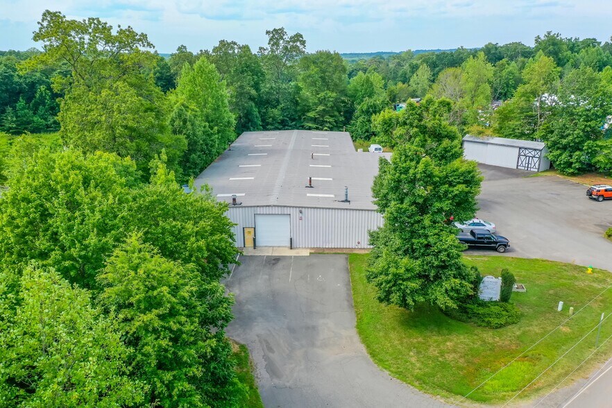 More Photos Of 8198 Euclid Ct, Manassas Park Warehouse For Lease