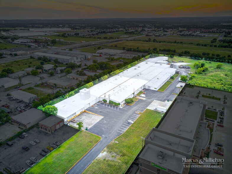 More Photos Of 1942 S Interstate 35, San Marcos Warehouse For Sale