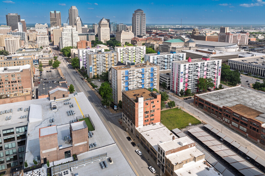 More Photos Of 1700 Olive St, Saint Louis Office For Sale