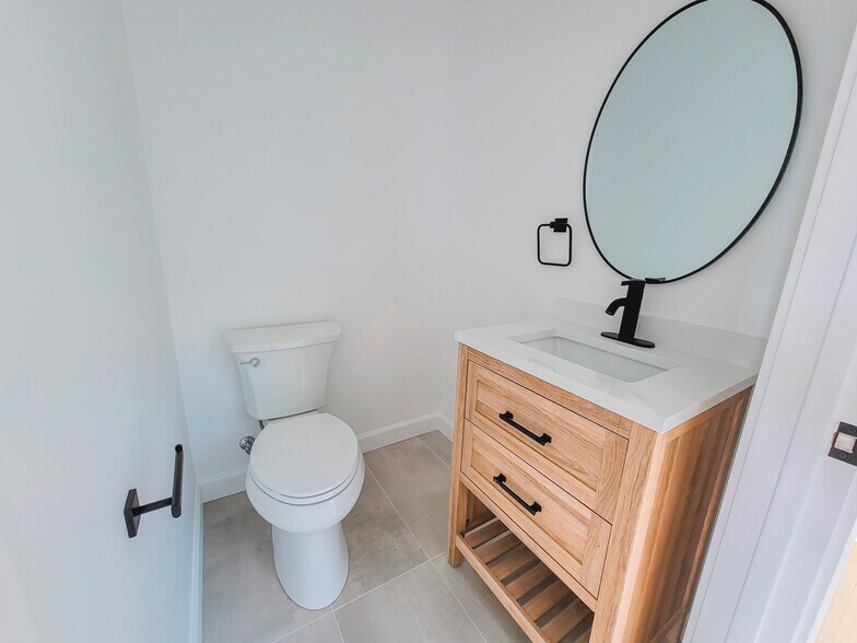 More Photos Of 4212-4216 1/2 Lockwood Ave, Los Angeles Apartments For Sale