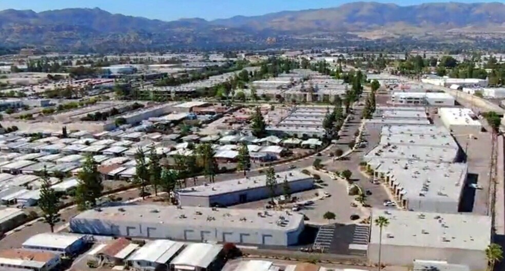 More Photos Of 21110-21129 Osborne St, Canoga Park Unknown For Lease