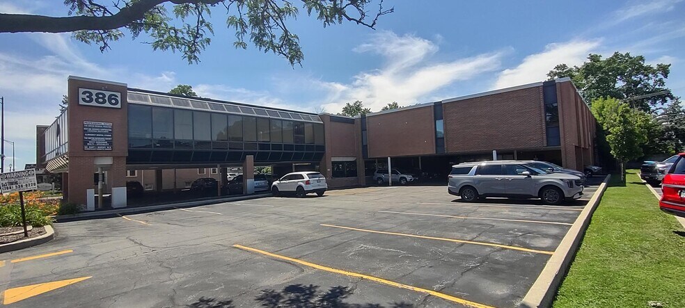 More Photos Of 386 N York Rd, Elmhurst Medical For Lease