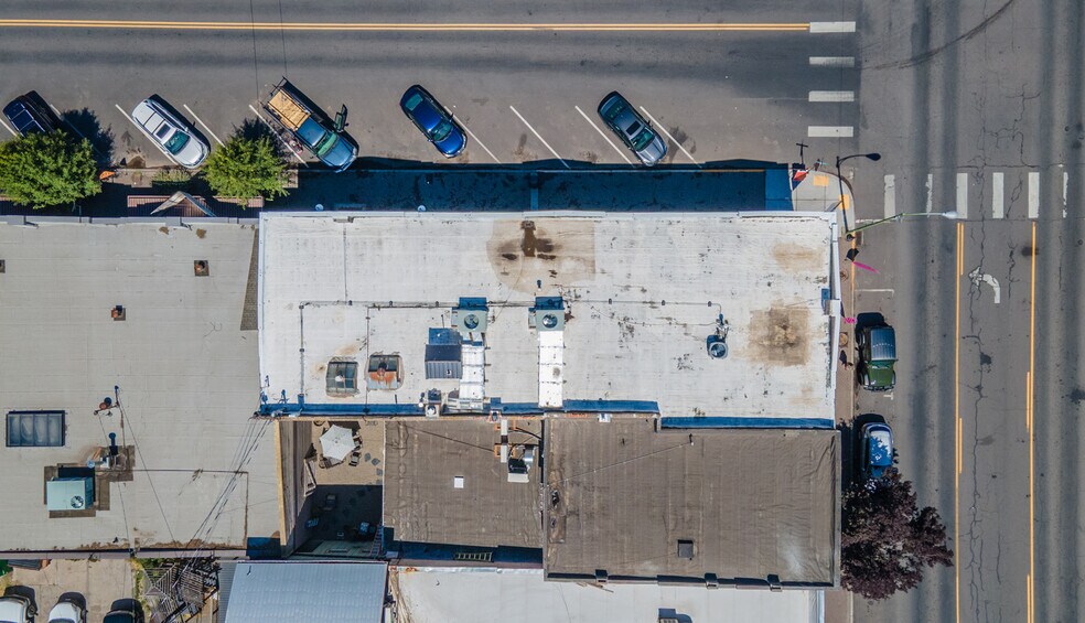 More Photos Of 395 N Main St, Prineville Storefront Retail Residential For Sale