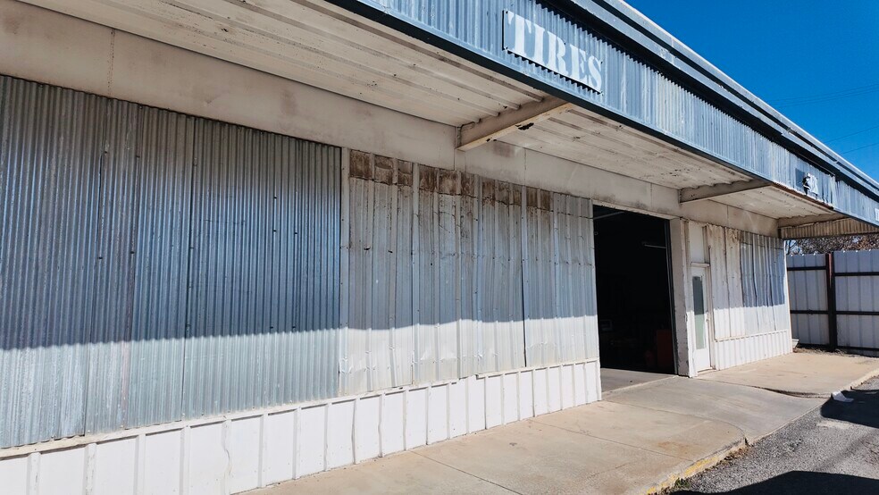 More Photos Of 1520 S Central Ave, Oklahoma City Manufacturing For Lease