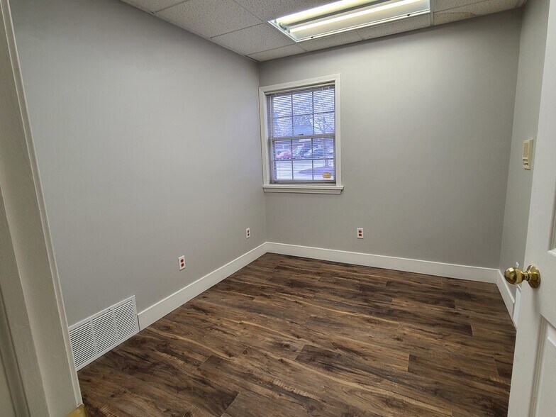 More Photos Of 4859 Dover Center Rd, North Olmsted Medical For Lease