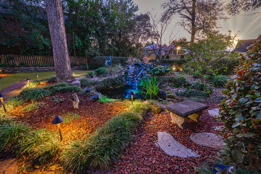 More Photos Of 412 S 3rd St, Wilmington Hospitality For Sale