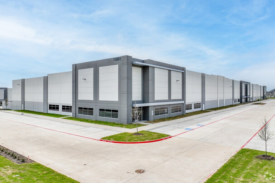 More Photos Of NWC Rockhill Pkwy & FM 423, Frisco Unknown For Lease