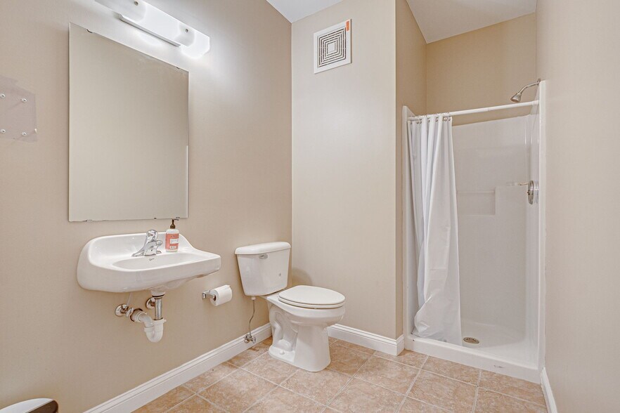 More Photos Of 1211 Bull St, Savannah Office Residential For Sale