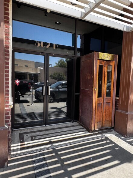 Primary Photo Of 502 N Oregon St, El Paso Storefront Retail Office For Lease