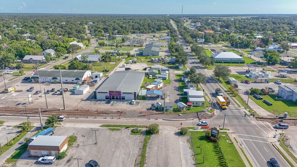 More Photos Of 14 W Hickory St, Arcadia Freestanding For Lease